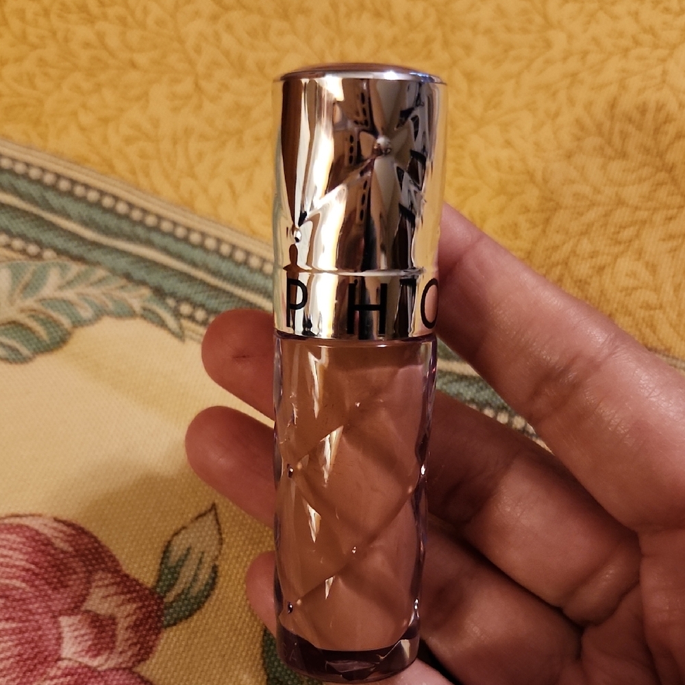 Sephora Outrageous Hydrating Lip Gloss XXL Nude